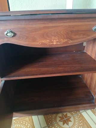 Mueble TV clásico madera con tapa movible