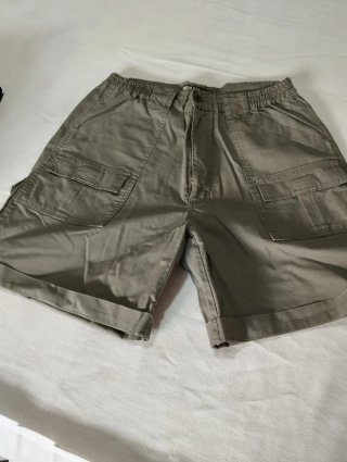 Pantalones tipo safari verde oliva