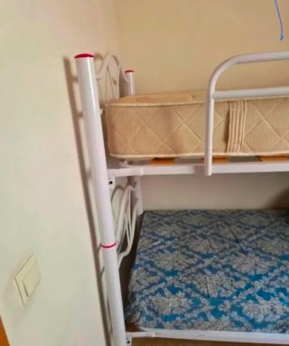 Litera con 2 colchones y accesorios
