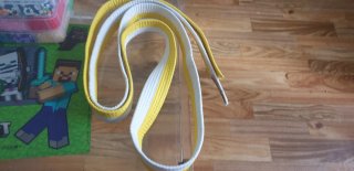 Cinturón Karate Blanco y Amarillo