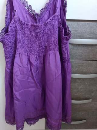 Vestido lencero corto morado