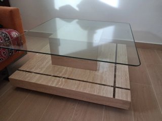 Mesa centro cristal y mármol travertino