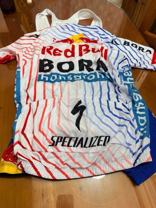 Conjunto Ciclismo BORA hansgrohe Red Bull