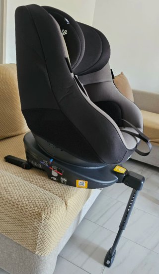 Silla de coche Joie negra y gris
