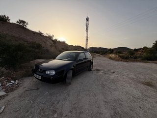Volkswagen Golf 2000
