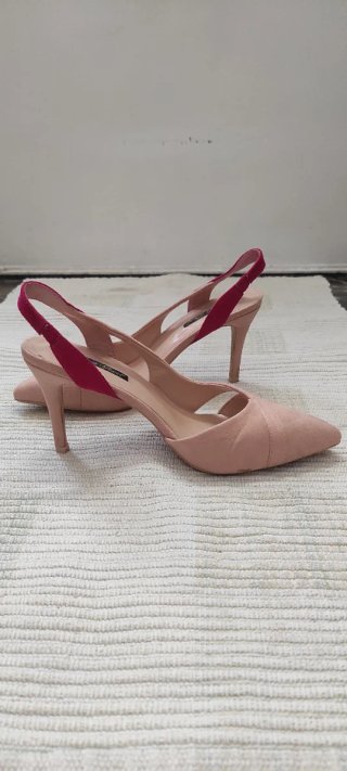 Sandalias de tacón fino rosa palo y fucsia