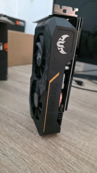 ASUS GTX 1650 SUPER 4GB