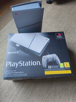 PlayStation 5 Digital Edition 30° Anniversario