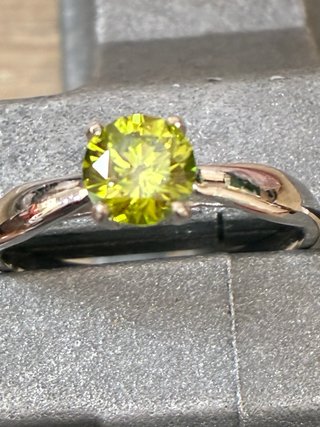 Anillo Oro 18k 0.84 Ct Diamante Natural