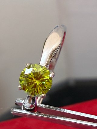 Anillo Oro 18k 0.84 Ct Diamante Natural