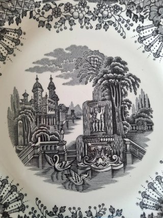 8 Platos Hondos La Cartuja de Sevilla (Ref.01)