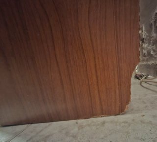 Zapatero de madera con cajón y puertas