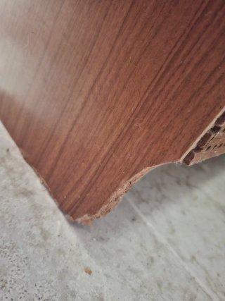Zapatero de madera con cajón y puertas