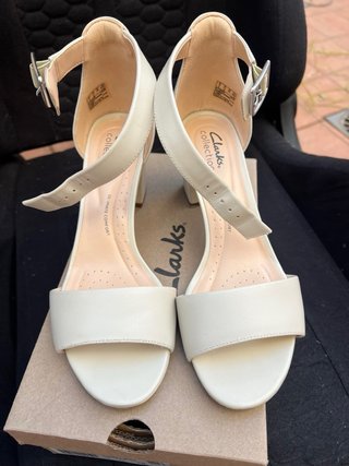 Sandalias Clarks Beige Tacon