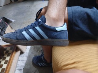 Adidas Spezial Azul Marino con pie incluido