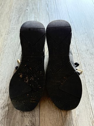 Zapatillas Michael Kors Negras y Doradas Talla 37
