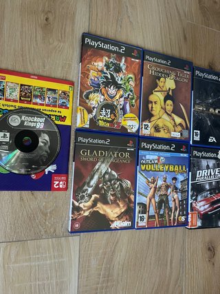 PlayStation 2 Nera + 8 giochi