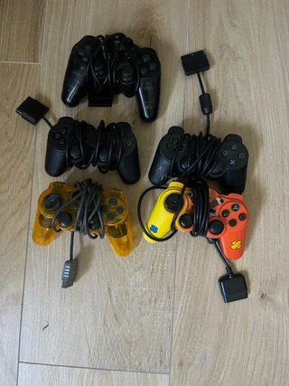 PlayStation 2 Nera + 8 giochi