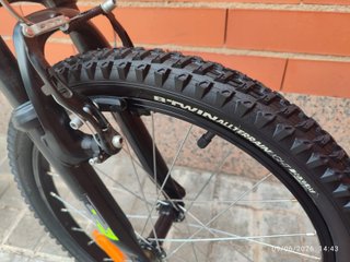 Bicicleta infantil 20"  Rockrider