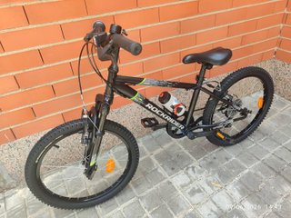 Bicicleta infantil 20"  Rockrider