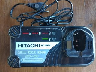 Taladro percutor a bateria Hitachi DH 14DL 14.4V
