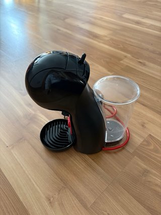 Cafetera Dolce Gusto Negra