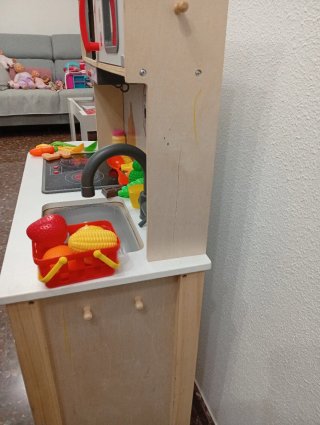 Cocina de madera infantil con accesorios