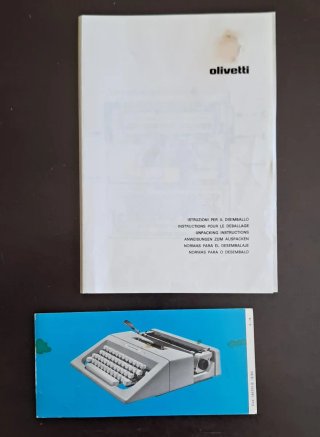 Máquina de escribir Olivetti Lettera 25