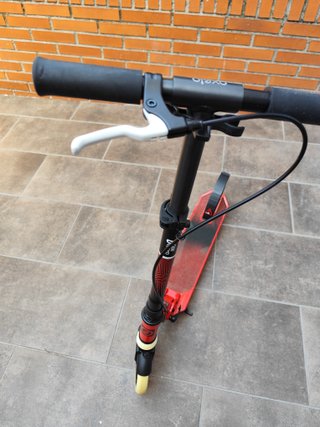 Patinete infantil rojo
