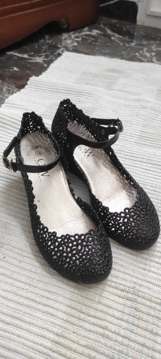 Cuñas playeras C&W Woman negras