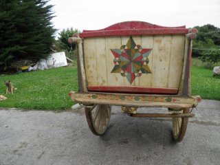 Carro antiguo decorado