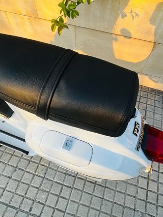 Vespa PK 75cc Primavera Blanca