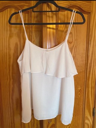Blusa blanca tirantes con volantes