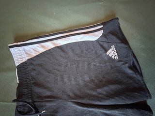 Pantalón Corto Adidas Climalite Negro talla M