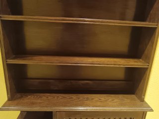 URGE VENDER POR TRASLADO. Platero Estantería Mader