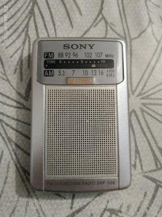 Radio Sony SRF-S26 FM/AM Plata