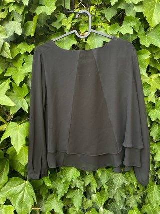 Camisa negra Zara de manga larga