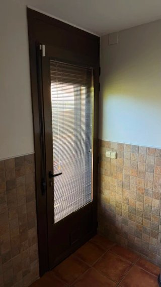 Puerta de aluminio