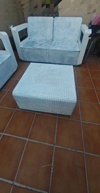 CONJUNTO SOFÁ Y SILLAS TERRAZA