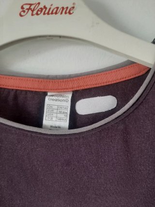 Camiseta manga larga estampada.