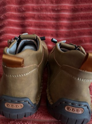 Zapatos casuales marrones Talla 42.5.Nuevos.