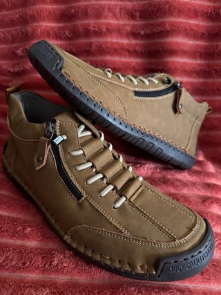 Zapatos casuales marrones Talla 42.5.Nuevos.