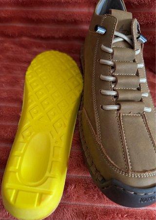 Zapatos casuales marrones Talla 42.5.Nuevos.