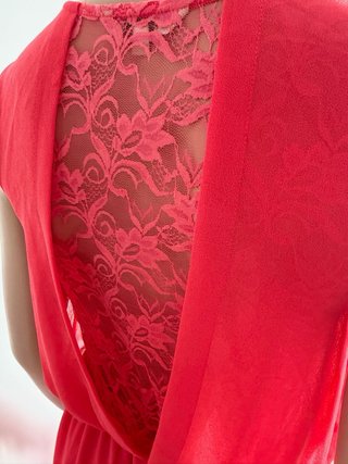 Vestido de verano coral