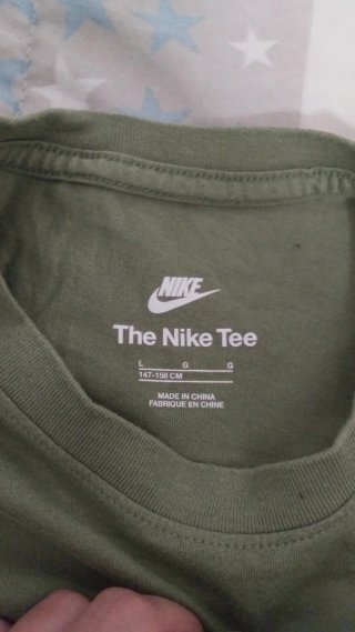 Sudadera y 2camisetas Nike Talla 147-158cm
