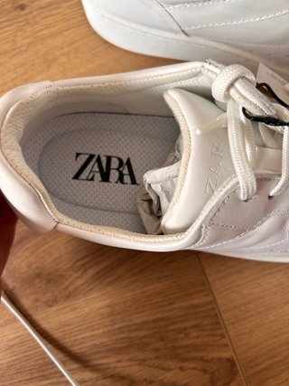 Zapatos Zara blancos