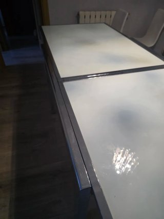 Mesa de comedor moderna cristal y metal