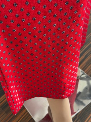Pantalón ancho Mango rojo estampado