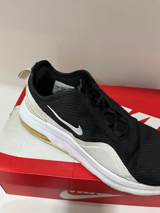 Zapatillas Nike Air Max Negras y Blancas