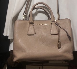 Bolso Michael Kors Beige Dorado